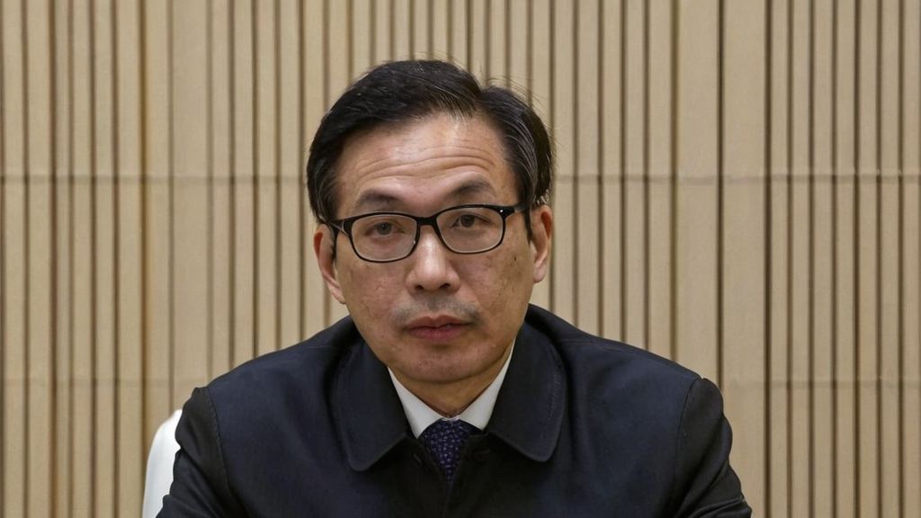 吃瓜界传奇“瓜王”被曝真面目疑似炒作内幕引发热议