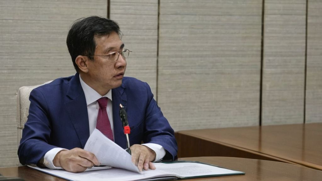 吃瓜网51 - 身于一个热闹集市的明星突然消失引发吃瓜群众热议
